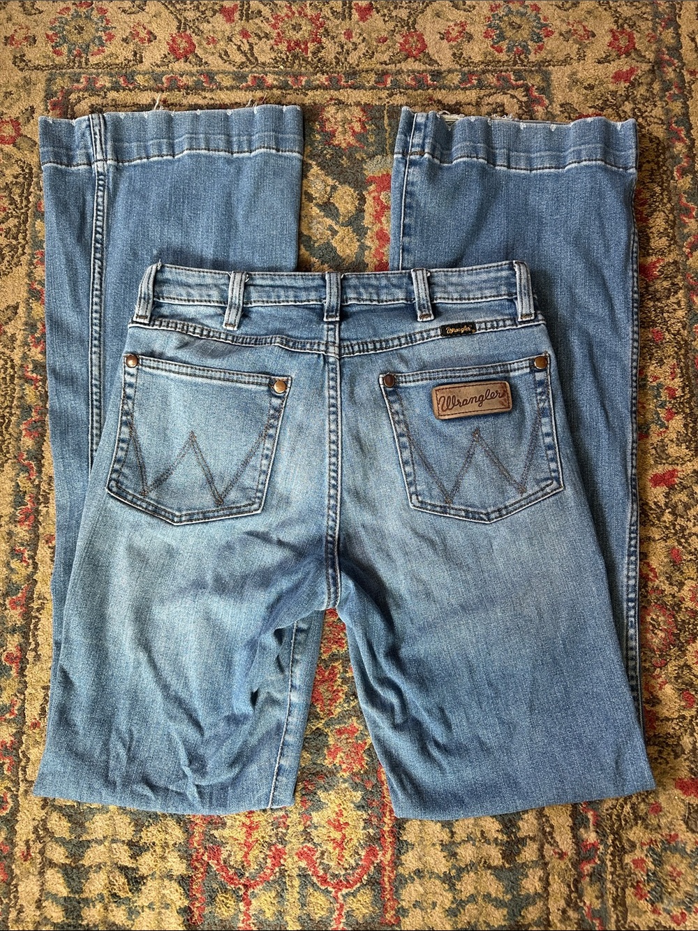 Wrangler Light Blue Flared Wide-Leg Jeans - Picture 8 of 9